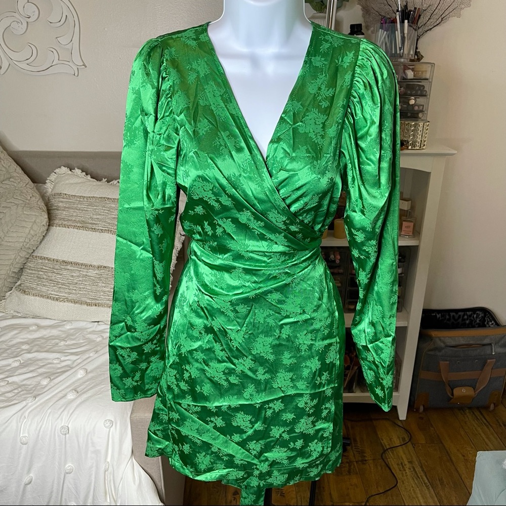 NWT Zara Green long sleeve dress